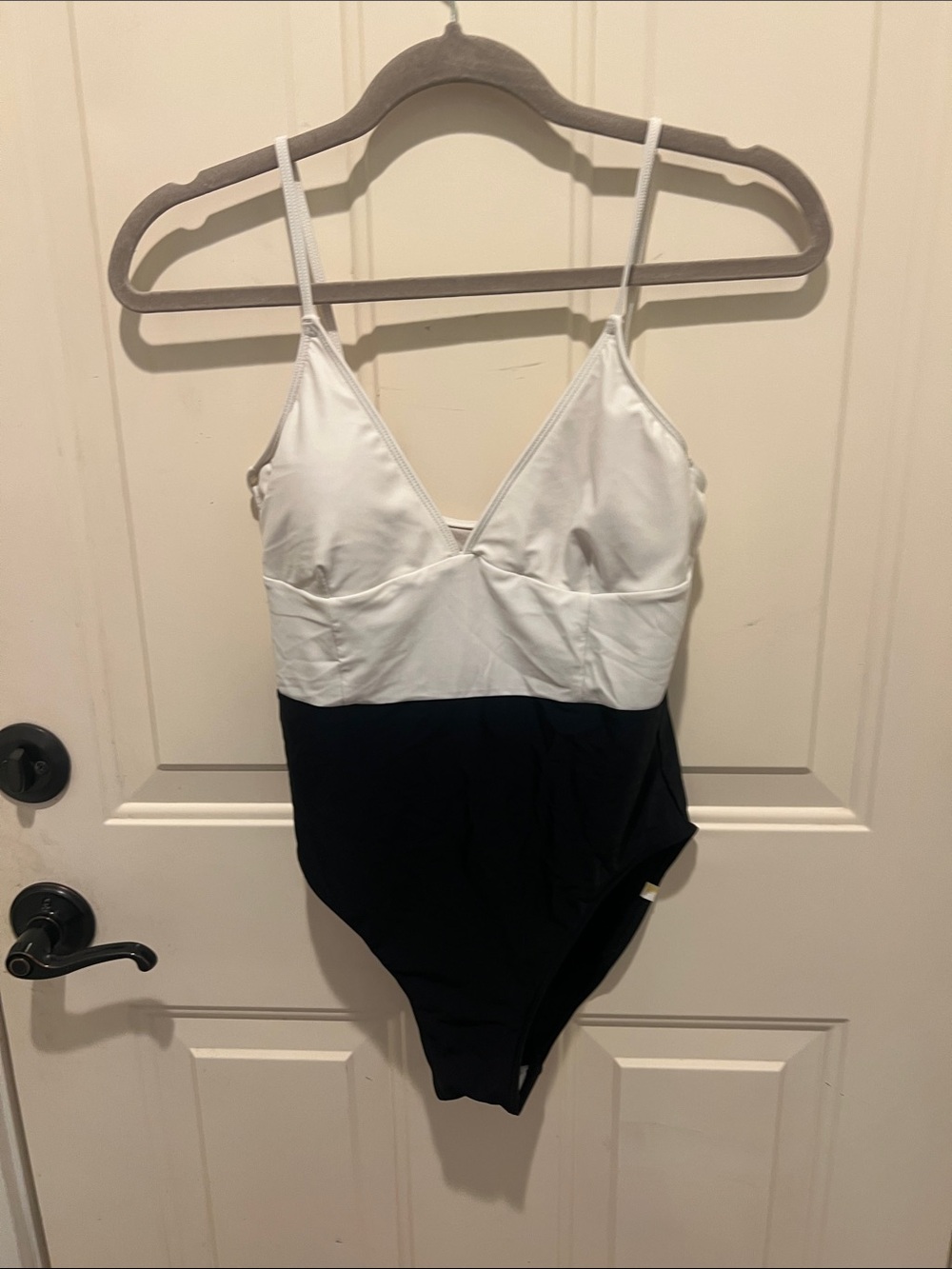 summersalt Black and White Two-Tone Girls One-Piece Swimsuit size 6
